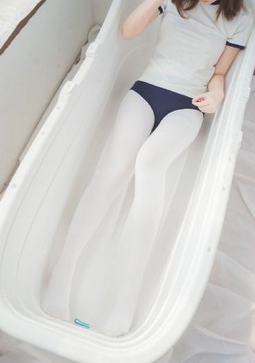 年轻大胸女教师3_电视剧完整版在线观看
